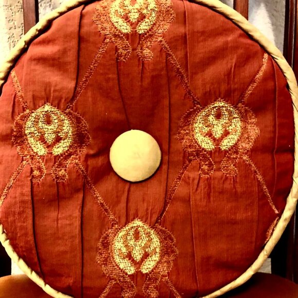 NWT ALEXANDRA'S ACCENTS 12" Round Accent Pillow Rust\Gold Raw Silk Brocade - Picture 3 of 4